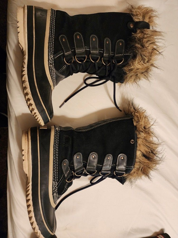 Size 8 Sorel Boots