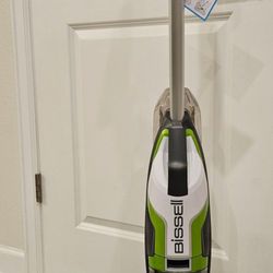 ‼️NEW‼️ Bissell crosswave. Never used.