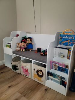Kids bookshelf and toy storage