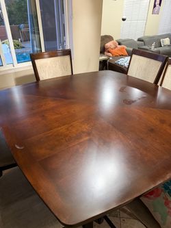 Dinning table