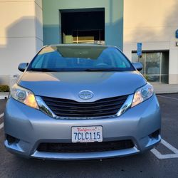 2013 Toyota Sienna