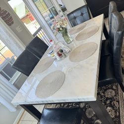 7 Pc Dinning Table Set