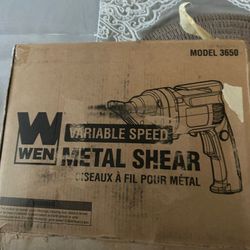WEN Metal Shear, Swivel Head, Variable Speed, 18-Gauge, 4-Amp -