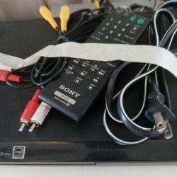 Sony DVD Player With Remote And Cables