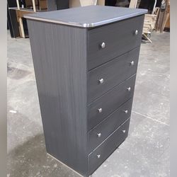 Five drawers jumbo dresser / 5 drawers jumbo dresser