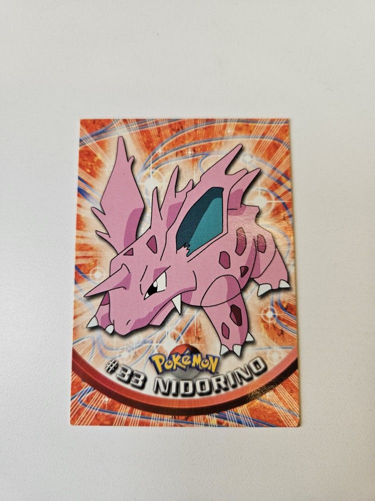 Nidorino #33 1999 TOPPS Pokémon Card Collectable Vintage