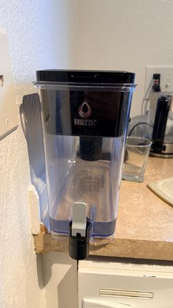 Brita XL 27 Cup Water Pitcher Dispenser