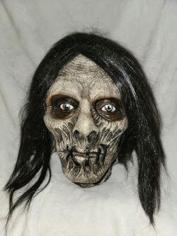 DISNEY HOCUS POCUS BILLY BUTCHERSON ZOMBIE HANGING HEAD SPIRIT OF HALLOWEEN DECOR--PRICE IS FIRM