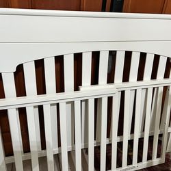 Baby Crib — White / Gently used