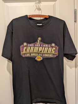 LAKERS 2001 CHAMPIONS SHIRT
