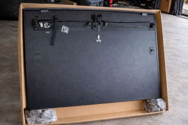 Hummer H2 Sut Tonneau Cover