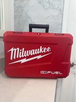 Milwaukee Tools 3697-22 M18 FUEL Cordless 2-Tool Hard Carrying Case