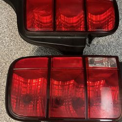Mustang Tail Lights 2005