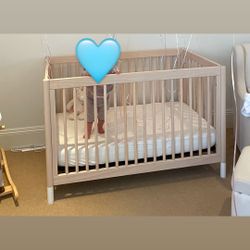 babyletto 4-in-1 crib for sale 