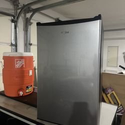 Whirlpool Mini Fridge