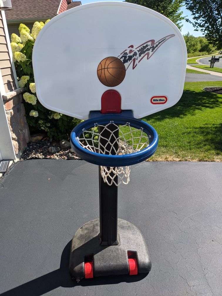 Little Kids Basketball Hoop