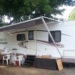 27 Foot 2004 Fleetwood Prowler