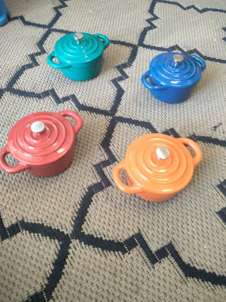 Mini Cast Iron Pots