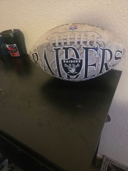 Vintage 1 of 5k Raiders football