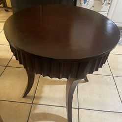 Round Side Table