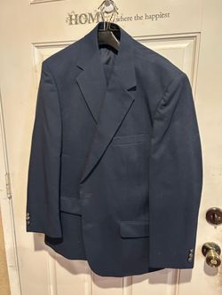 Men’s navy blue suit