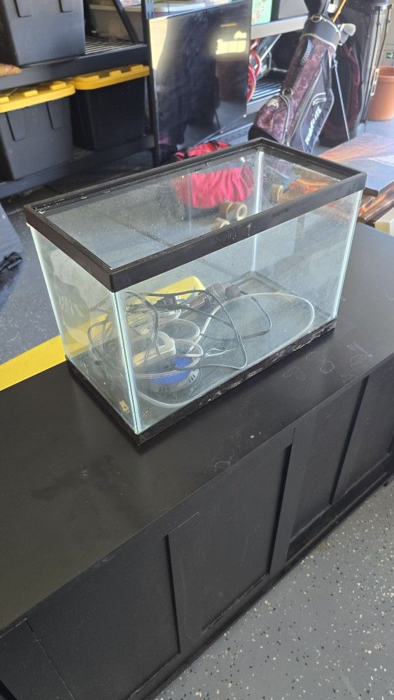5 Gallon Fish Tank
