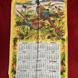 VINTAGE - NEW -  LINEN  CALENDAR 1978 BIRDS YELLOW KITCHEN TEA TOWEL  - 16"W x 27"H ‼️ See MORE Collection Here ‼️ 