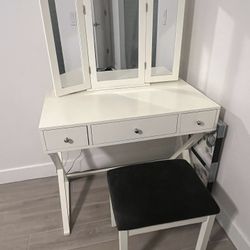 Vanity Desk With Bench