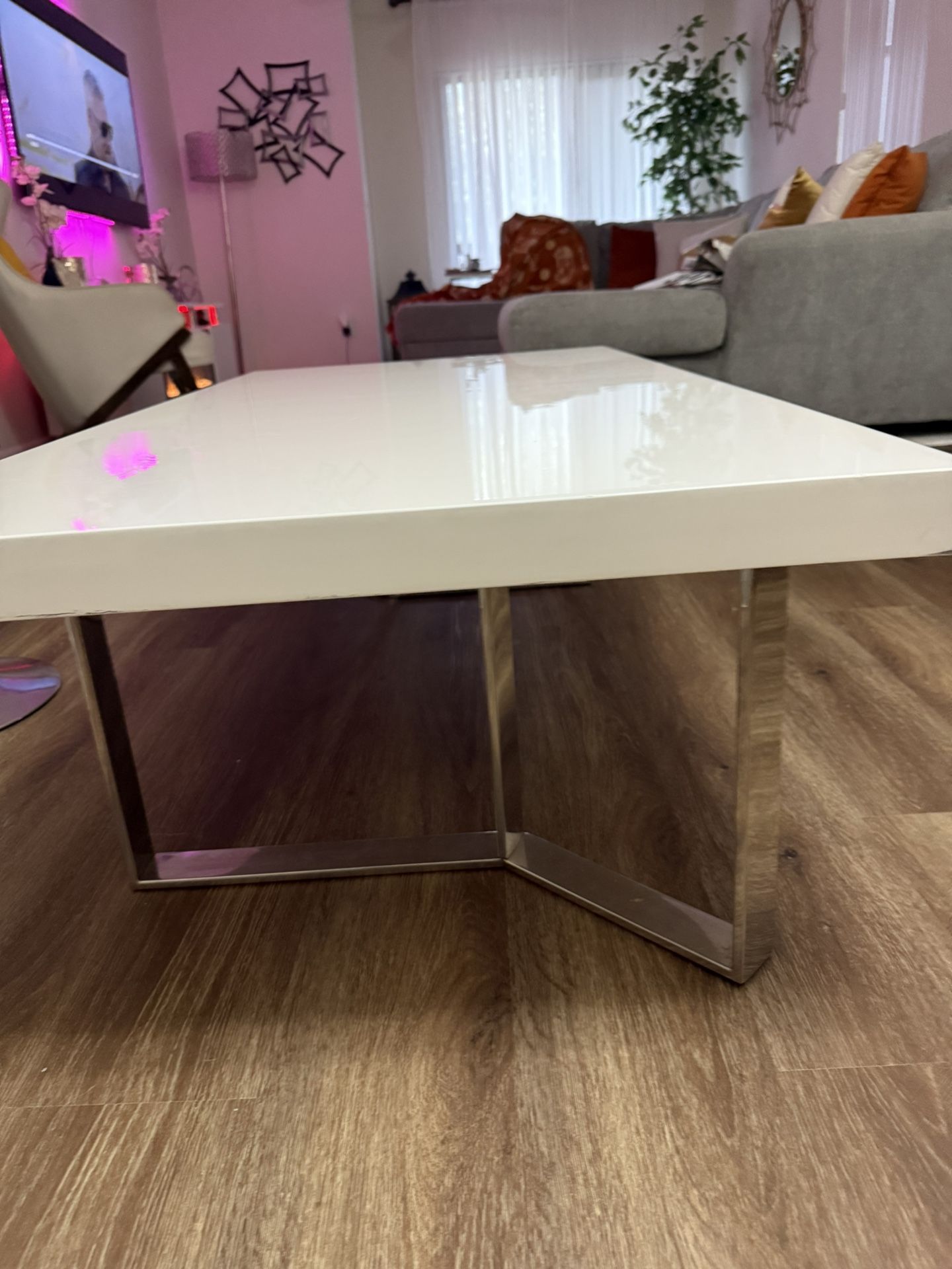 Axel, White Rectangular coffee table