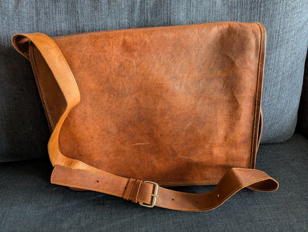 Carbon2Colbalt Messenger Bag