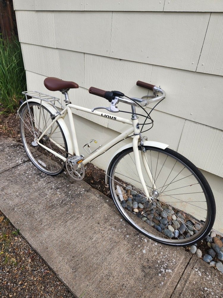 Linus Sport 3i Bike with Leather Handles and Seat Medium Size