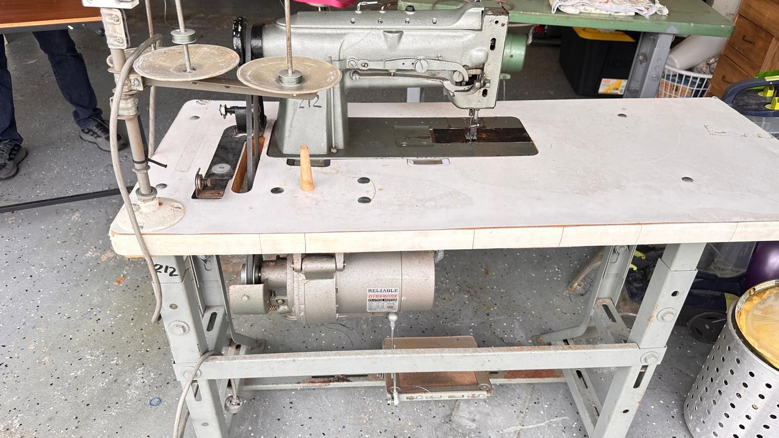 Maquinas De Coser Con 1 aguja Y 2 Agujas Industrial