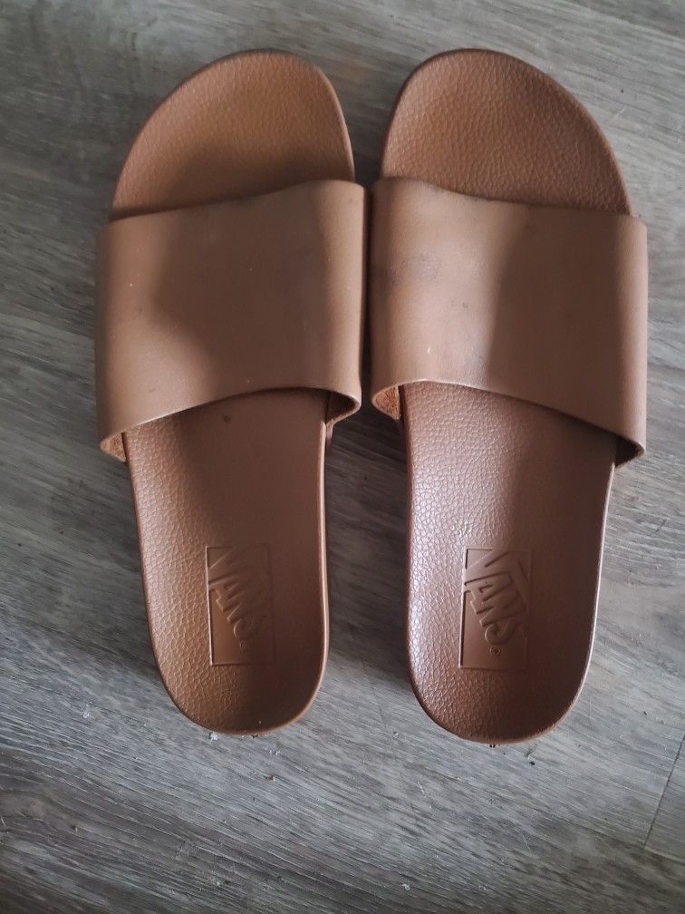 Women's size 7 vans slides