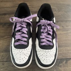 Nike Panda Shoes - Size 6.5