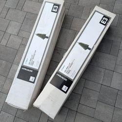 2 Outdoor 4ft Xmas Trees