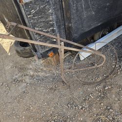 Antique Vintsge Yard Art