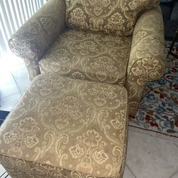 Ethan Allen Armchair + Matching Ottoman 1 Of 1