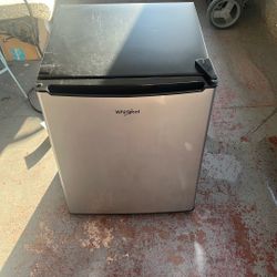 Mini fridge