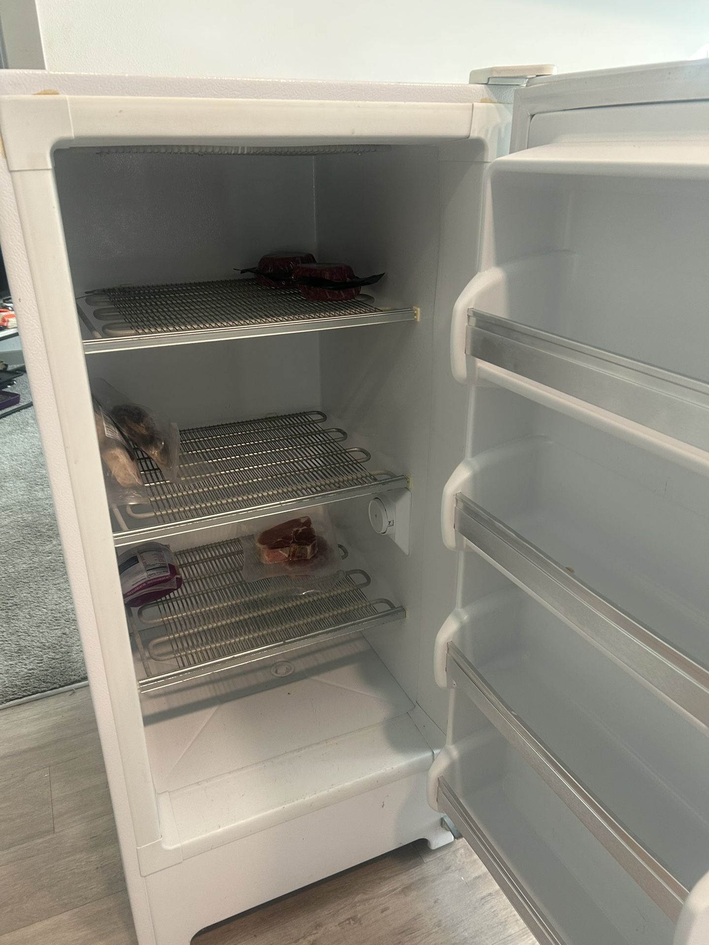 Frigidaire Stand Up Freezer