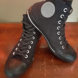 Converse Womens 9 Great Condition 