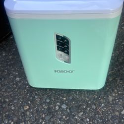 Igloo Ice Maker