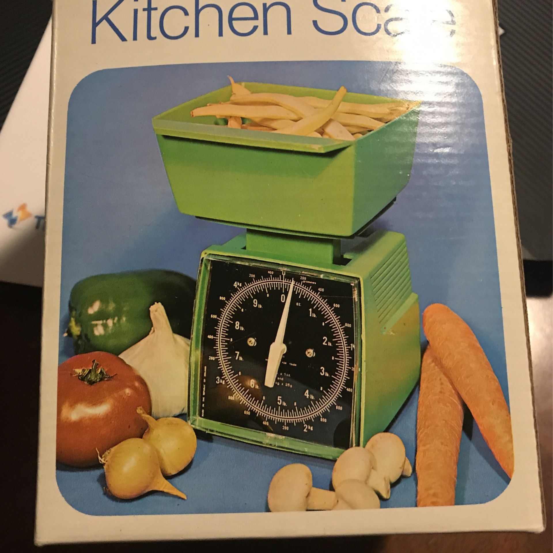 Vintage Kitchen Scale 1976