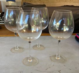 Wine glasses set of 4