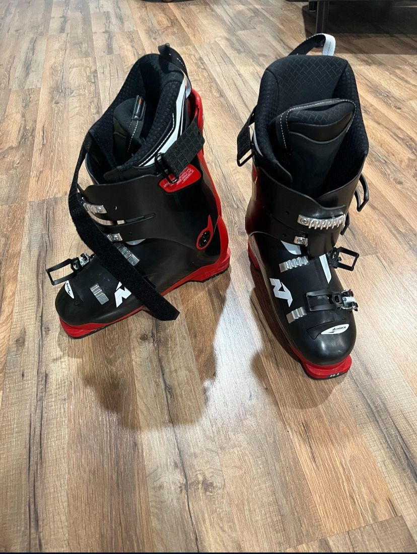 Men’s Ski Boots