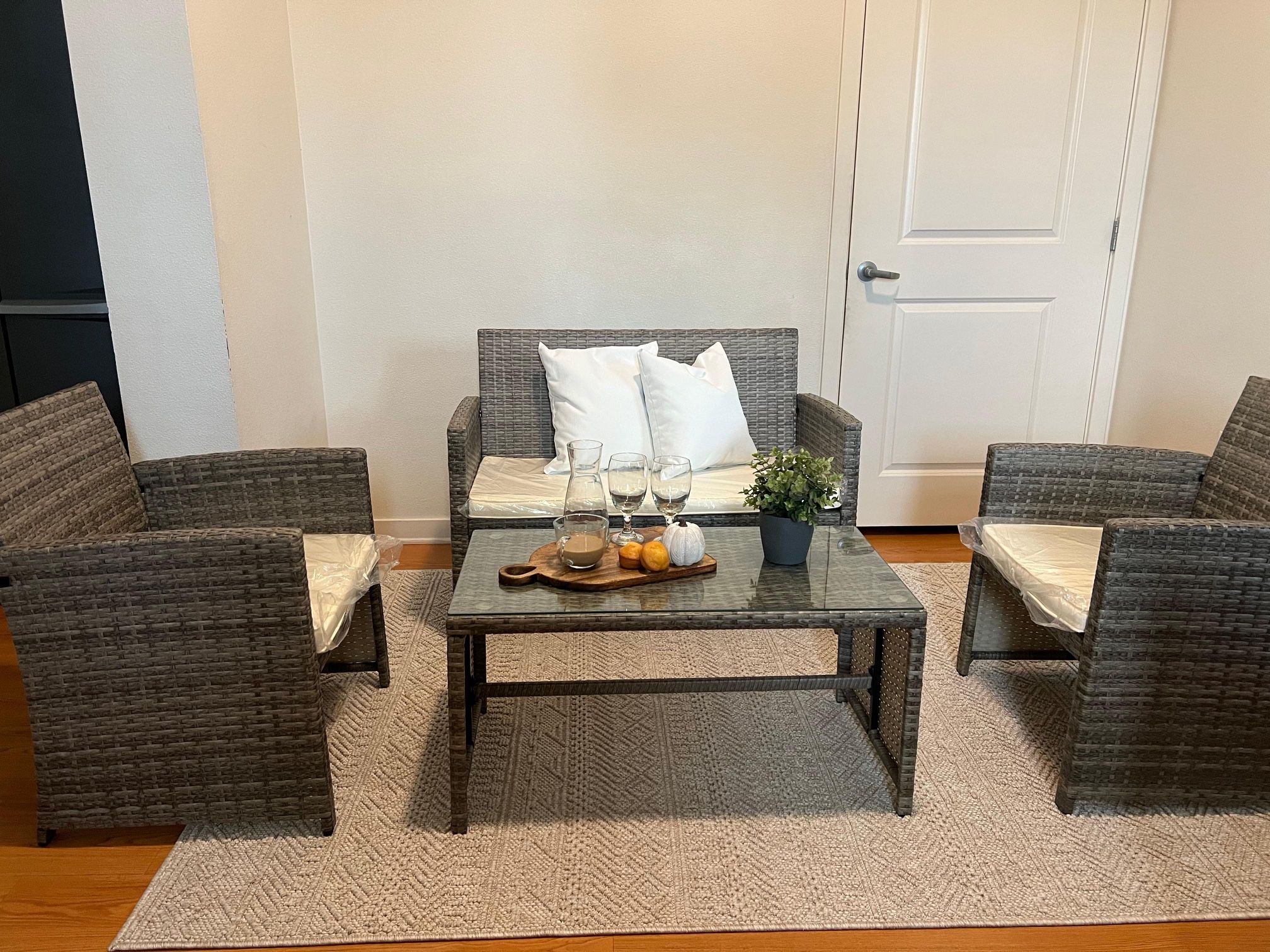 new　patio furniture