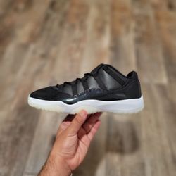 Jordan 11 Low 72-10