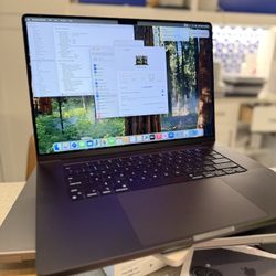 Apple MacBook Pro 16” M3 Max 48GB Ram 1TB 16-Core CPU 40-Core GPU