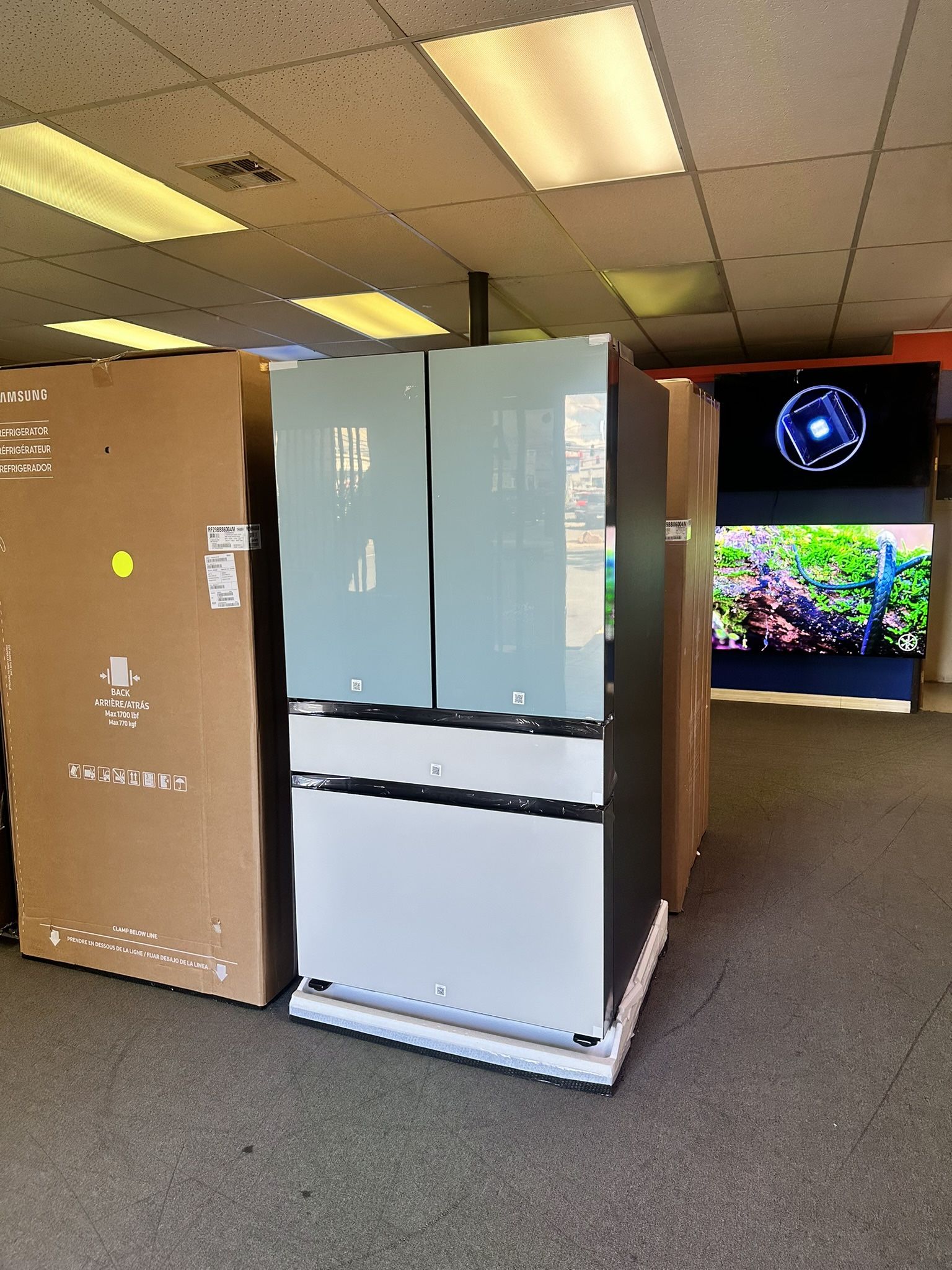 Samsung Bespoke Refrigerator With Glass Panels Brand New 