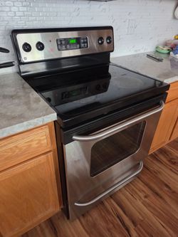 GE electric range