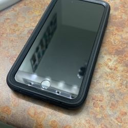 iPhone 8 Plus
